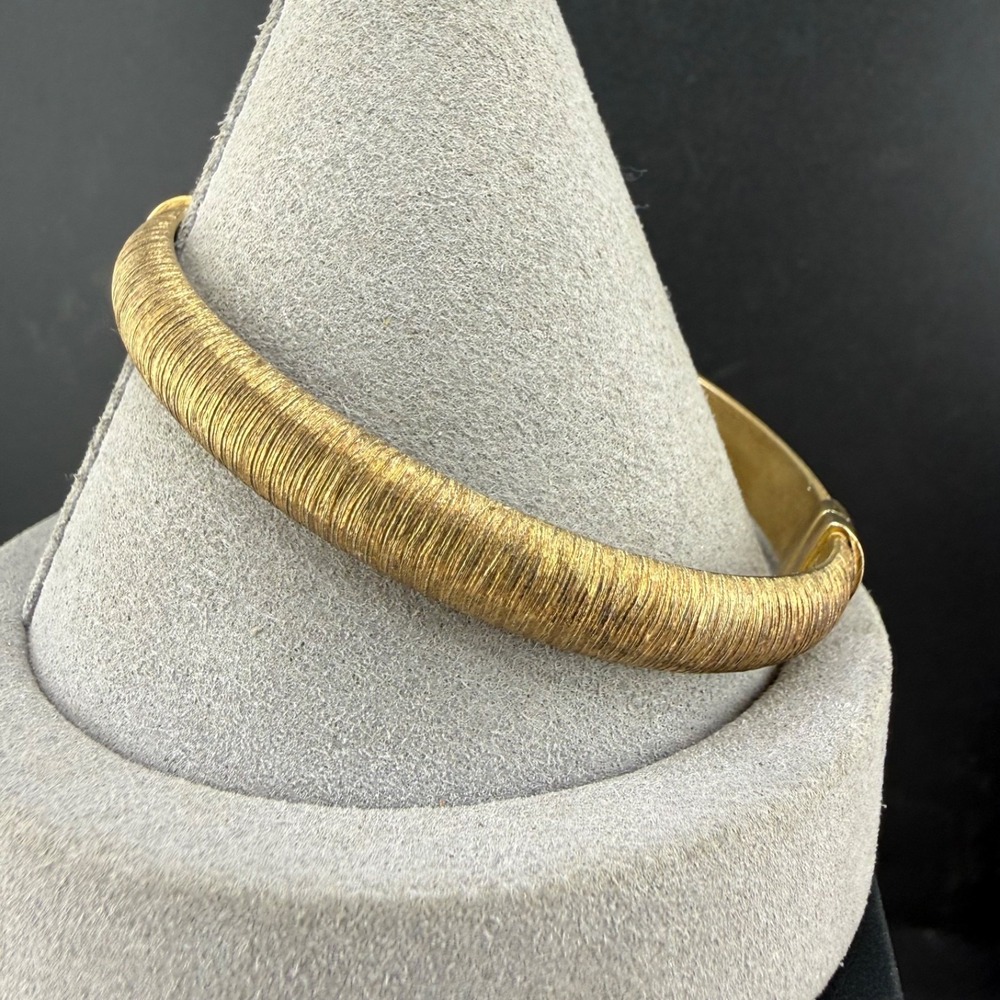 Vintage Hinged Bangle Bracelet Wire Wrapped Gold Tone Brushed 7.5”
